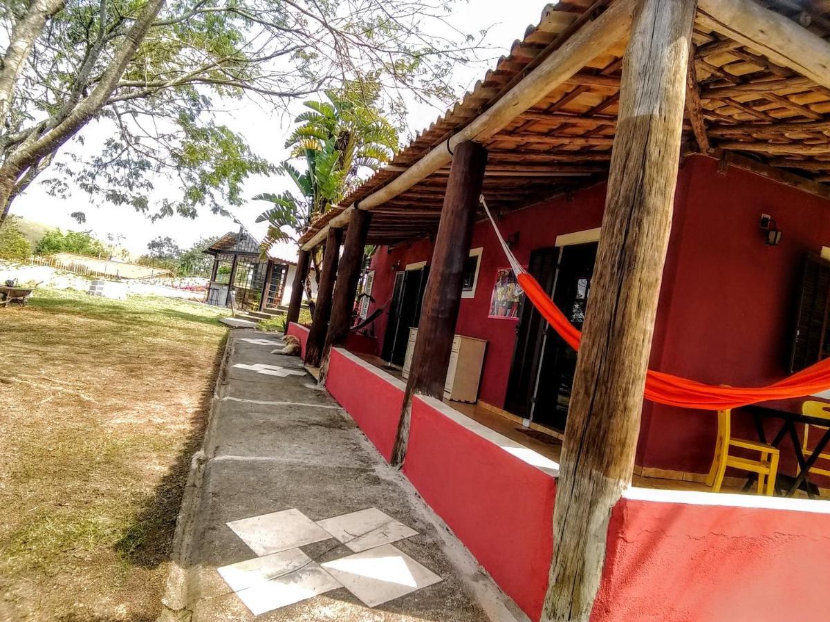 Alojamento de Acomodação e Pequeno-almoço Recanto Acácias Guararema
